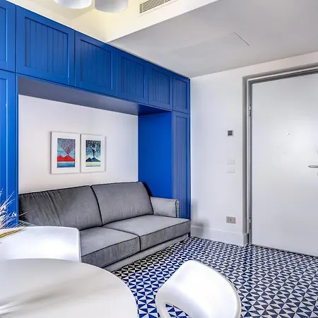 Le Arcate Giuliana - Sea View Apartment With Rooftop Jacuzzi & Services By Feeling Italy