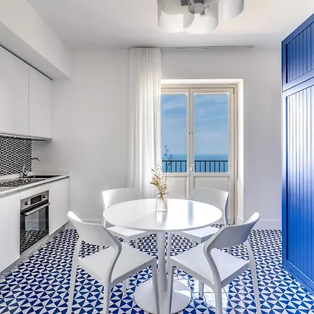 Le Arcate Giuliana - Sea View Apartment With Rooftop Jacuzzi & Services By Feeling Italy * Massa Lubrense