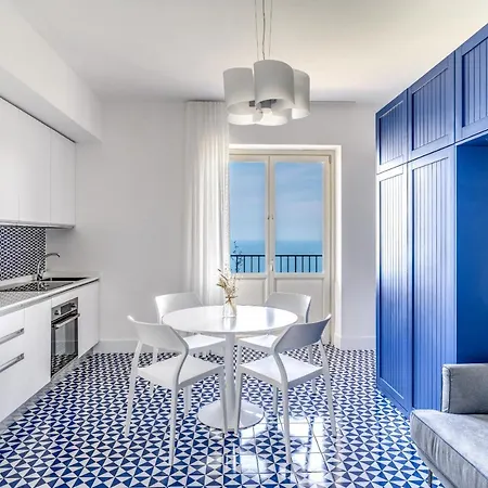 Le Arcate Giuliana - Sea View Apartment With Rooftop Jacuzzi & Services By Feeling Italy *