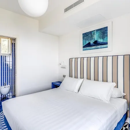 Le Arcate Giuliana - Sea View Apartment With Rooftop Jacuzzi & Services By Feeling Italy *