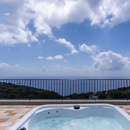 Le Arcate Giuliana - Sea View Apartment With Rooftop Jacuzzi & Services By Feeling Italy Massa Lubrense